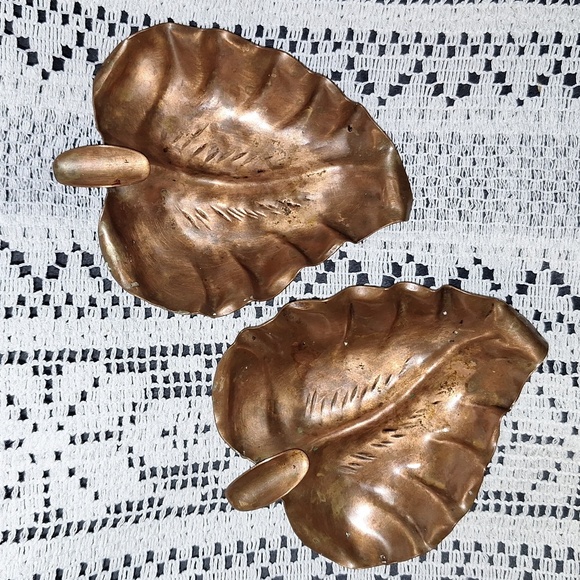 Vintage Set Of Two Craftsman Co Handmade Copper Ashtray #437 w/patina - Picture 1 of 6